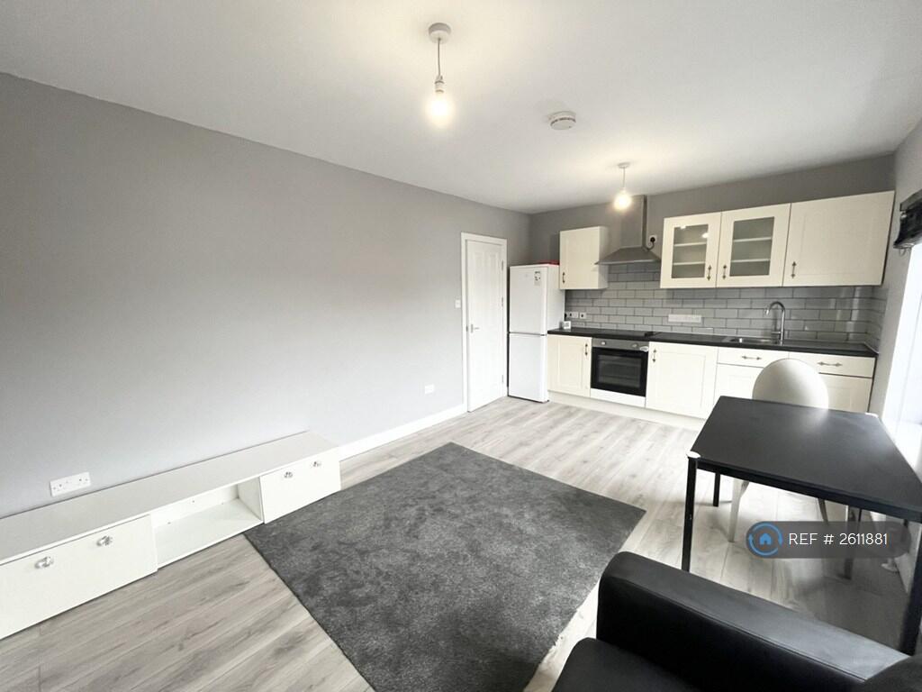 Kitchen/ Lounge