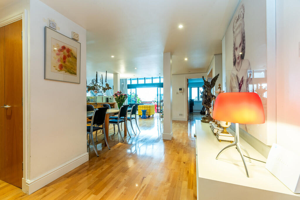 33 Kings Court 01...