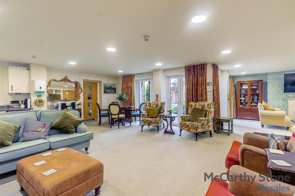 8659262-interior07.jpg