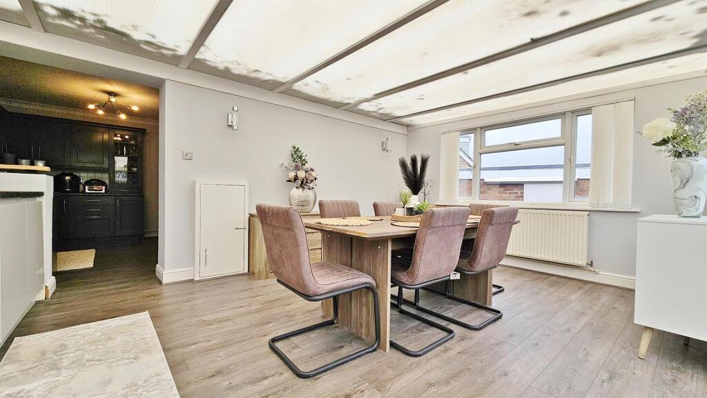 Conservatory/Utility