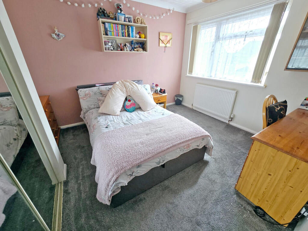 Second Bedroom (2...