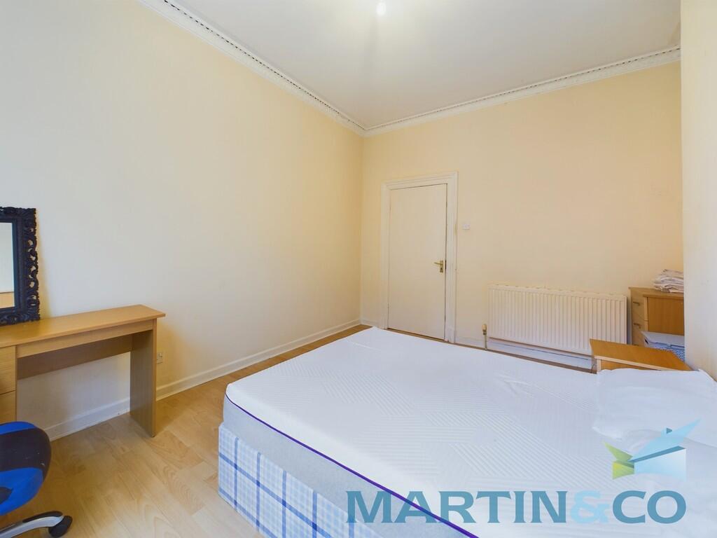 CAM01870G0-PR0152...