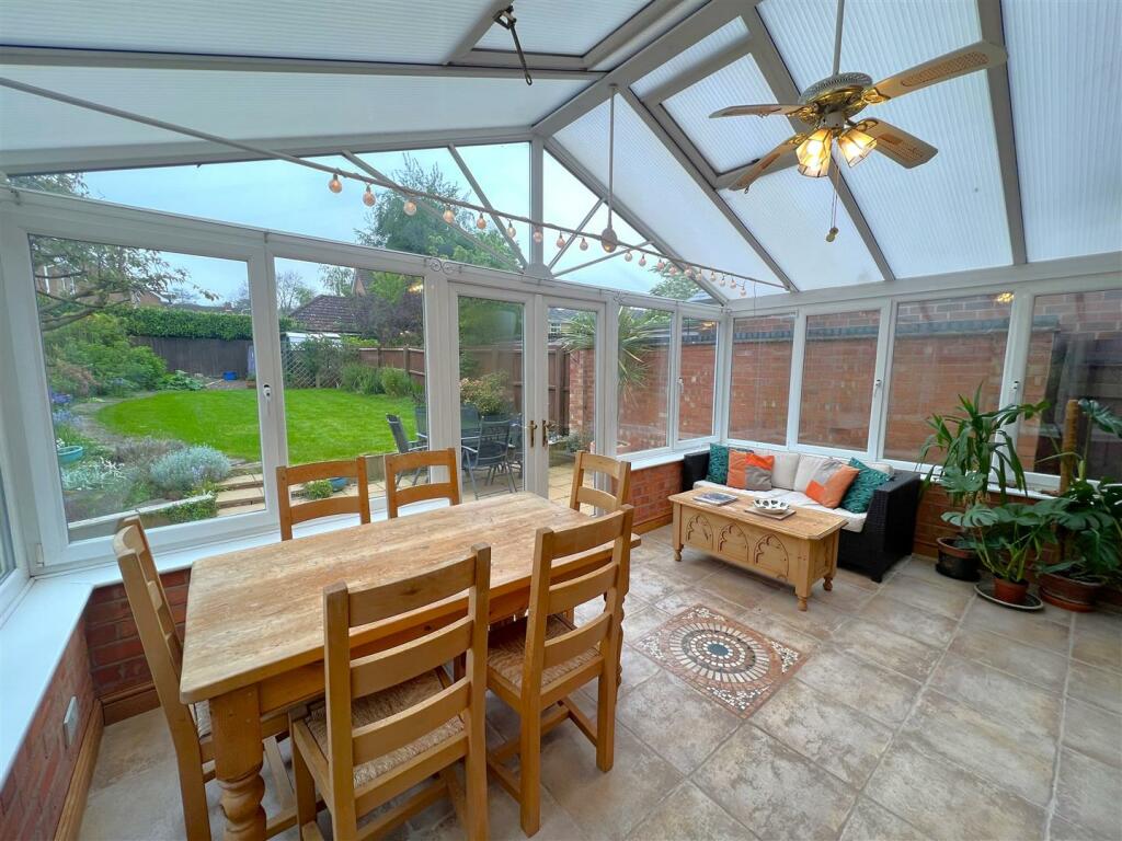 Garden Room.JPG