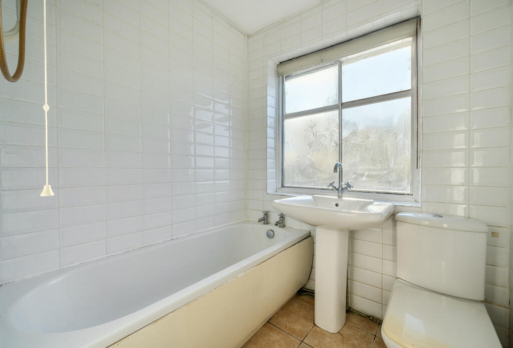 1381156-4-693032b...