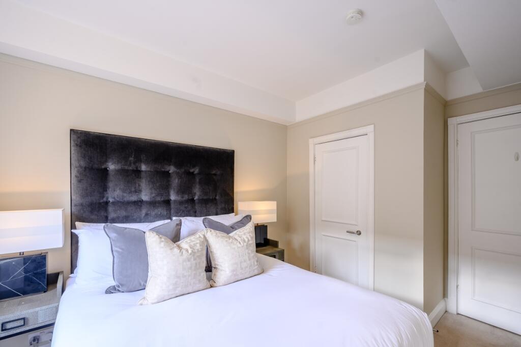 8452739-Interior09