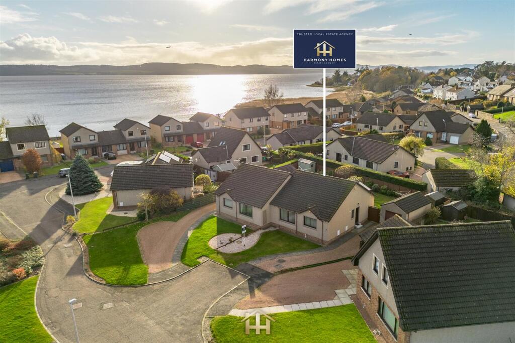 2 BONIFACE GARDEN DD25RS 141125 EDIT (14 of 40) 1.