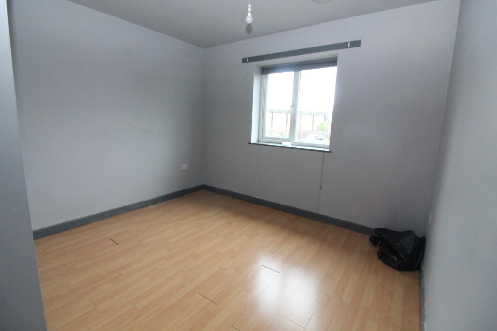 Bedroom 1 T202512081047.jpg