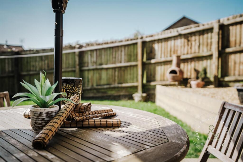 Cae Pant, Caerphilly, Hern Crabtree (2).jpg