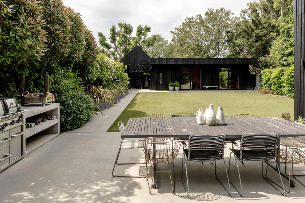 292706 - TMH_THE BLACK HOUSE-140.jpg