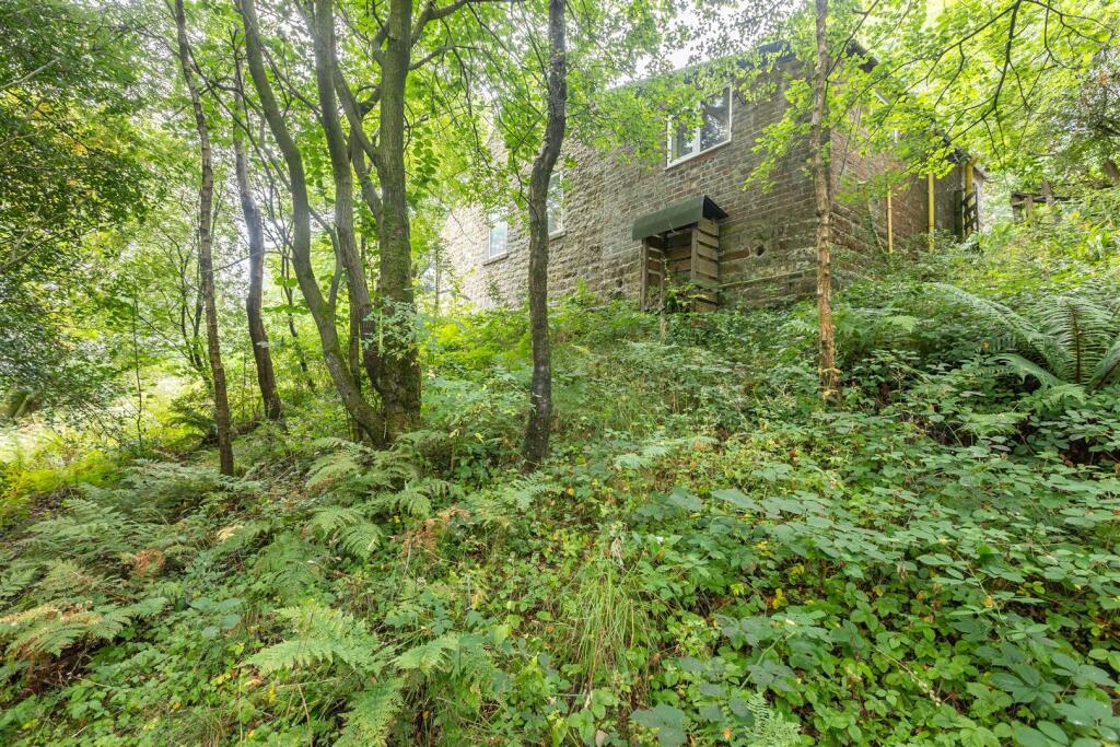 Wayside Cottage External-10.jpg