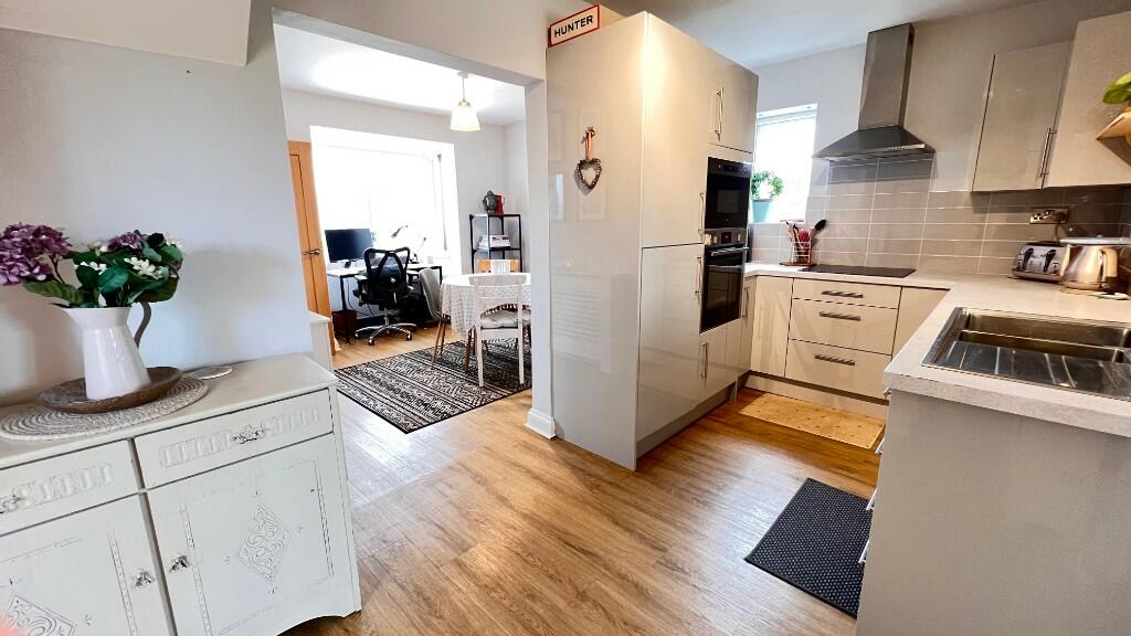 Fitted Kitchen