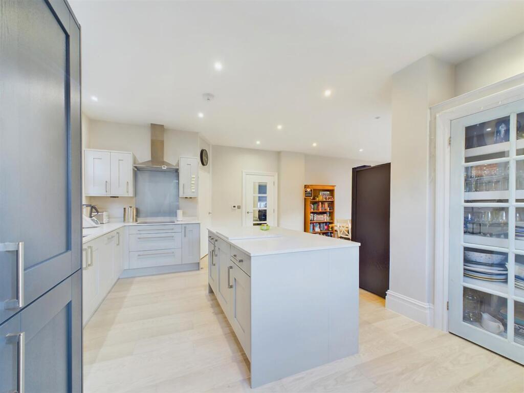 Kitchen.jpg