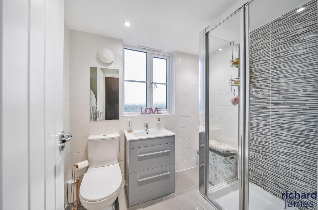 c7093115-224b-488...