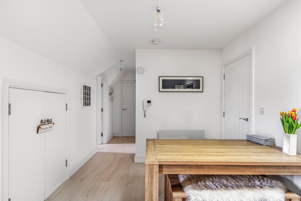 Flat-8-139-London-Road-9