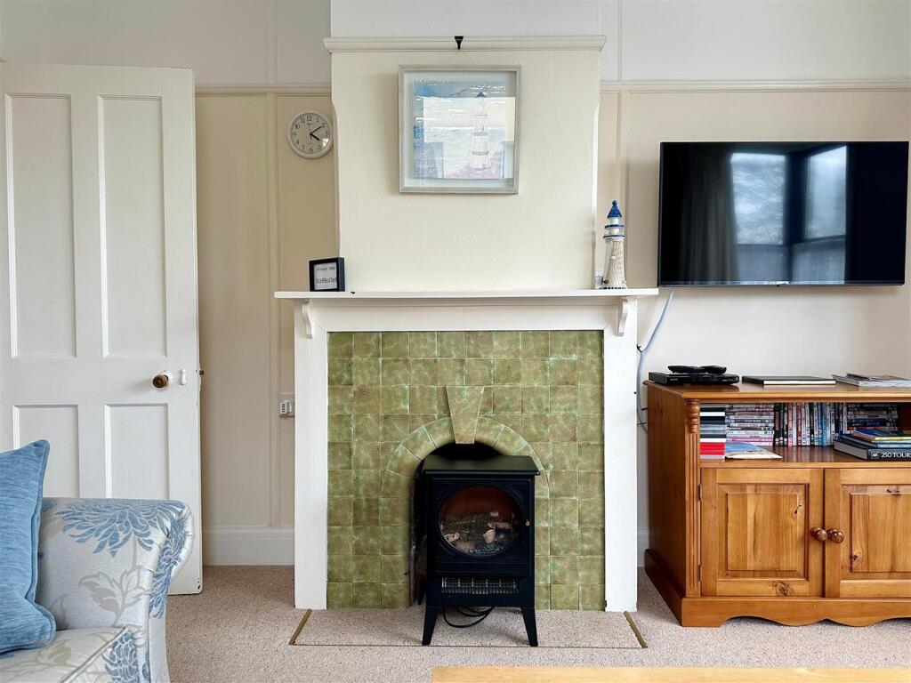 Fireplace.jpg