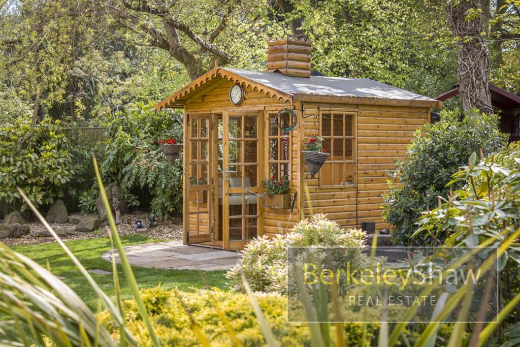 2 Mayfield Court Victoria Road Formby L377JL 042.j