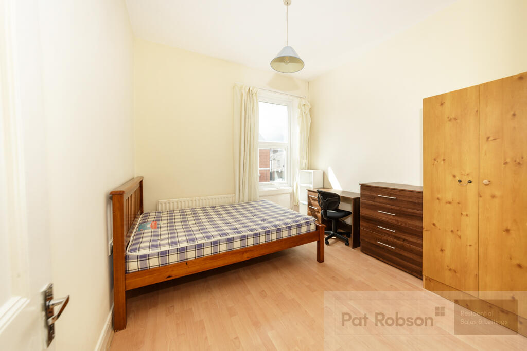 84 hazelwood avenue2