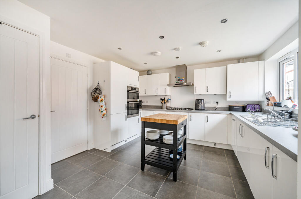 1324895-21-687668...