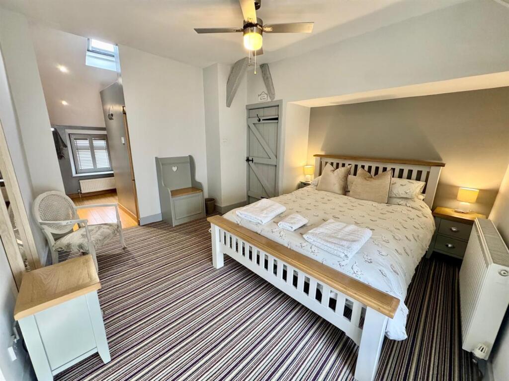 PHOTO-2025-10-11-10-18-39 (14).jpg