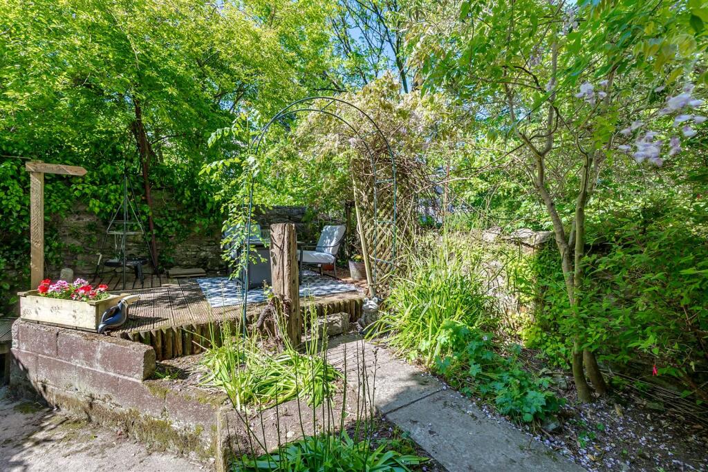Private Garden 2