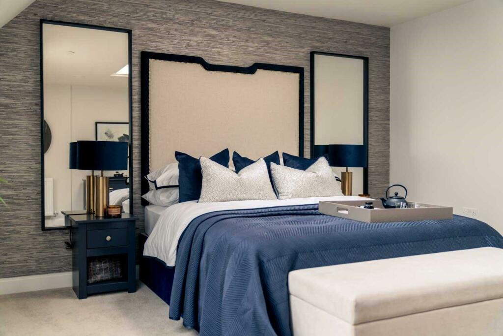 BEDROOM 1 EXAMPLE 2