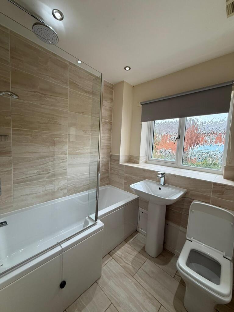 cbb95e87-dc6f-4cf2-9cd2-e5e70b1a33f6