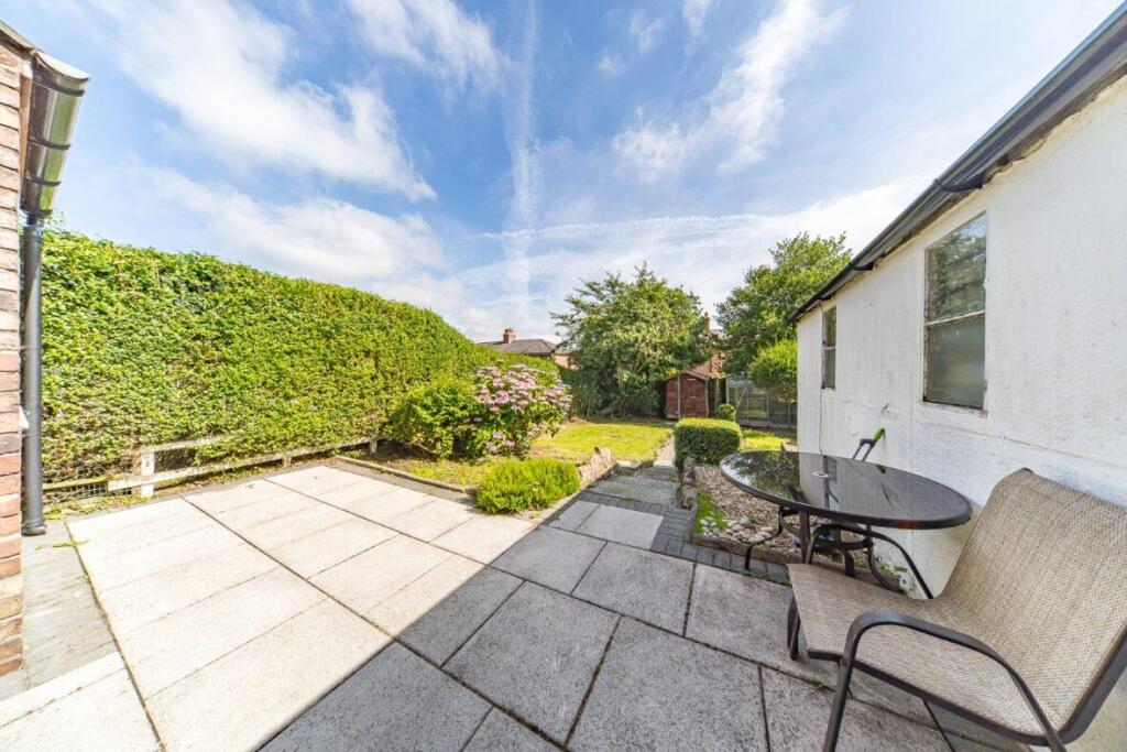 39 Sundale Ave garden.jpg