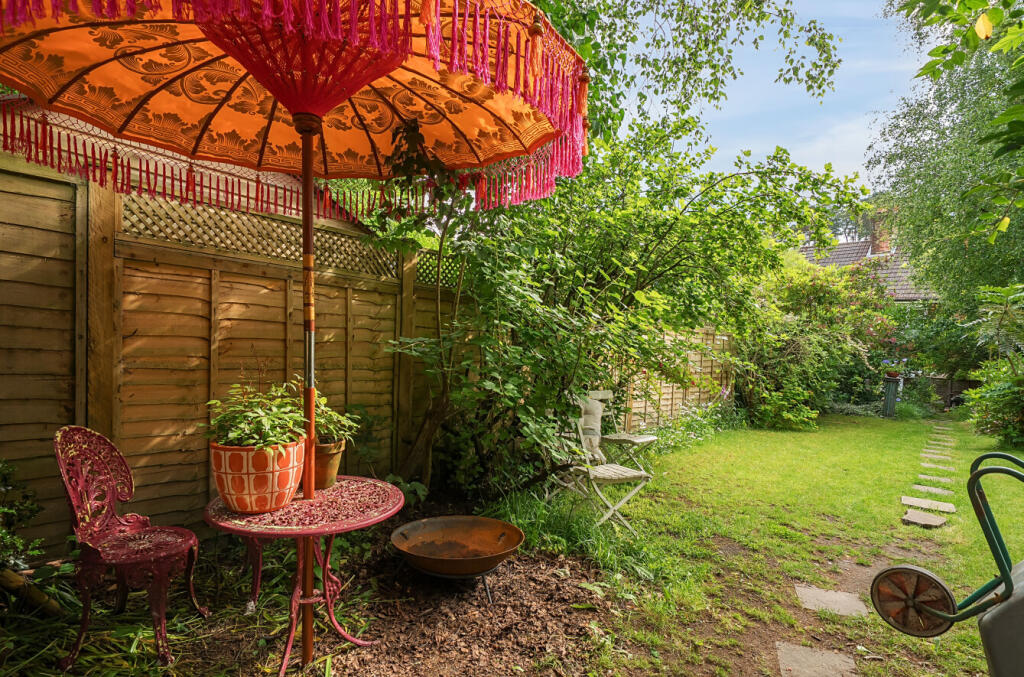 1303916-4-6848666...