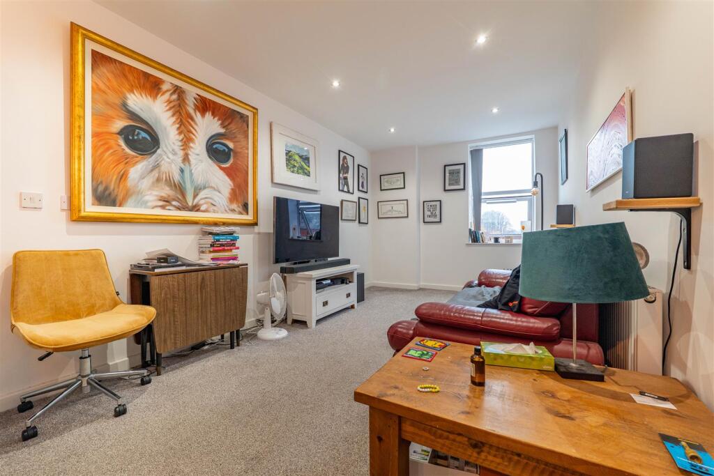 Lounge/Kitchen/Dining Room