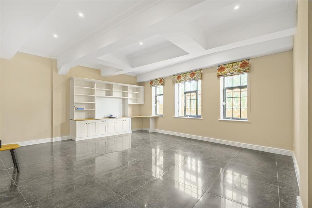 Flat_11_William_Hunt_Mansions_Harrods_Village_SW13