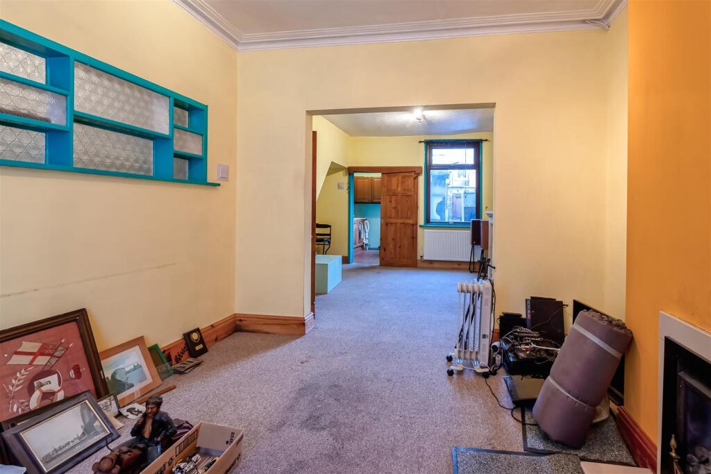 19 Derry Street (6 of 16).jpg