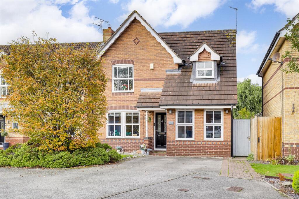 Gillercomb Close, West Bridgford, Nottinghamshire, NG2 6SE