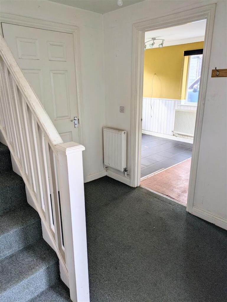 Entrancehall_1.jpg