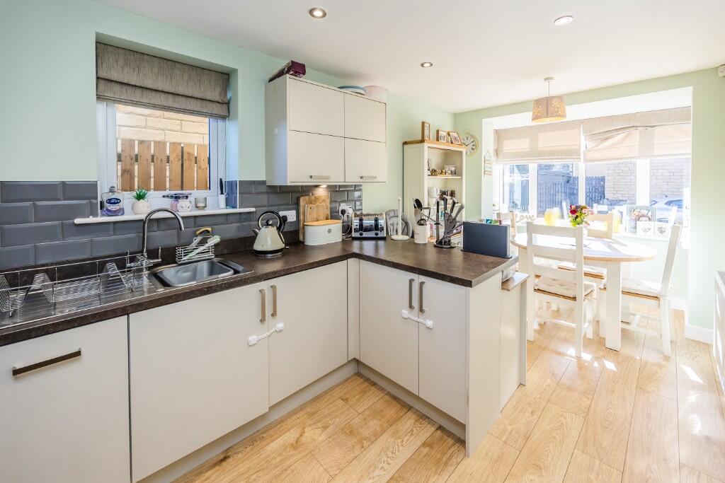 Kitchen/Dining