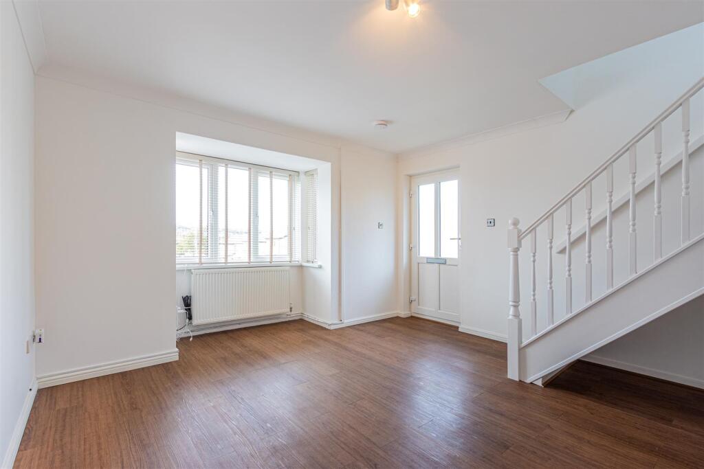 Greenway Court 39-7.jpg