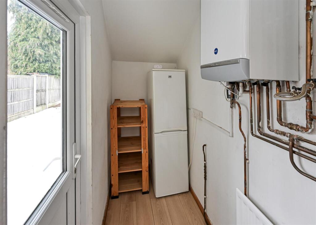 106 Green Lane-10.jpg
