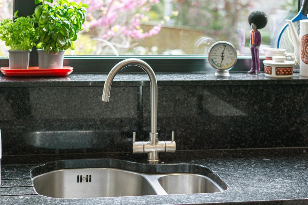 17 Thorpe Grove, Fenay Bridge 05_297.jpg