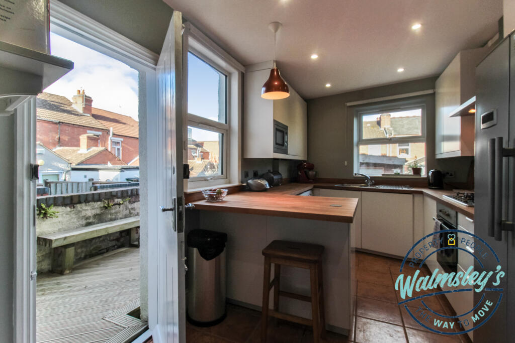 Kitchen breakfast room