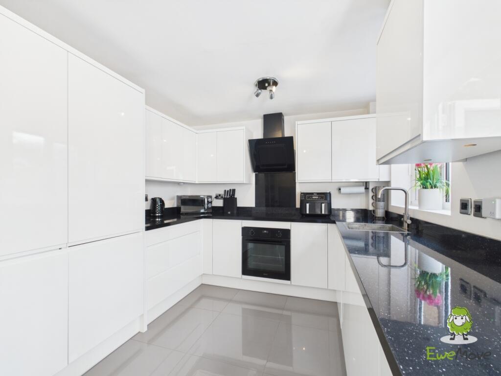 EweMove Basingstoke Chantry Mews