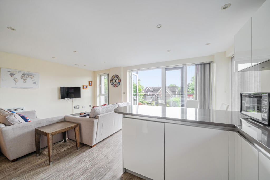 1298980-7-682ef75...