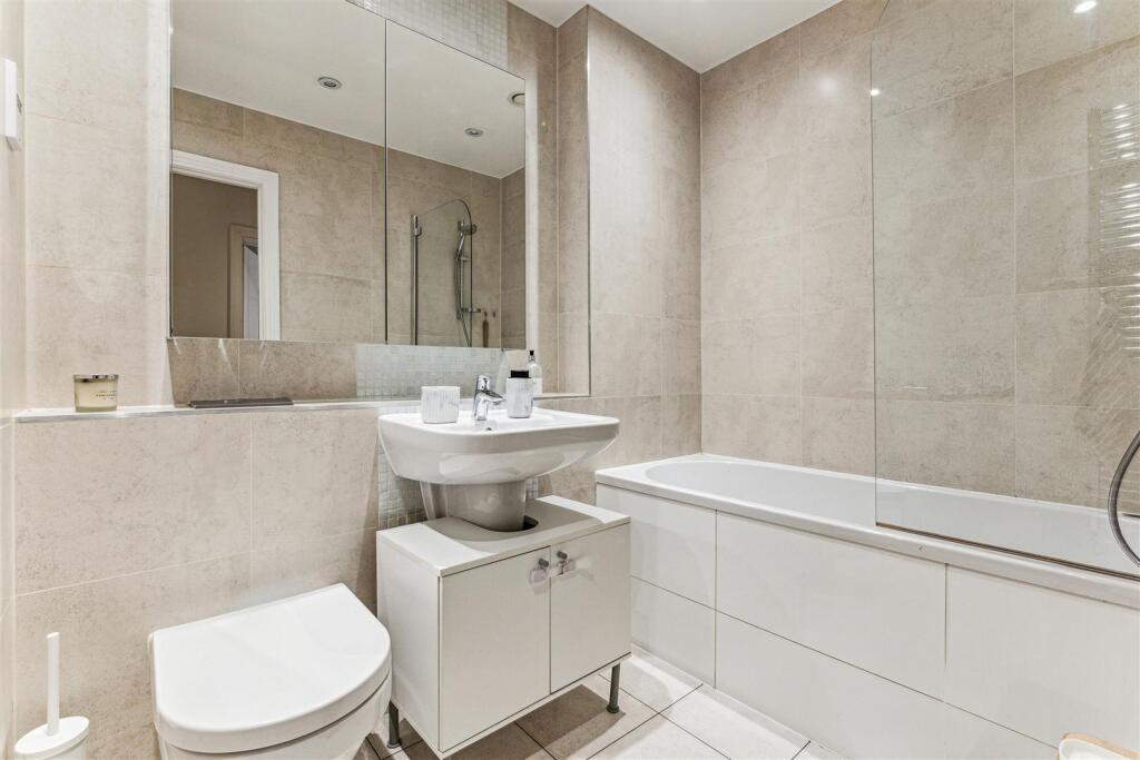Argyle Court, W4 - FOR SALE