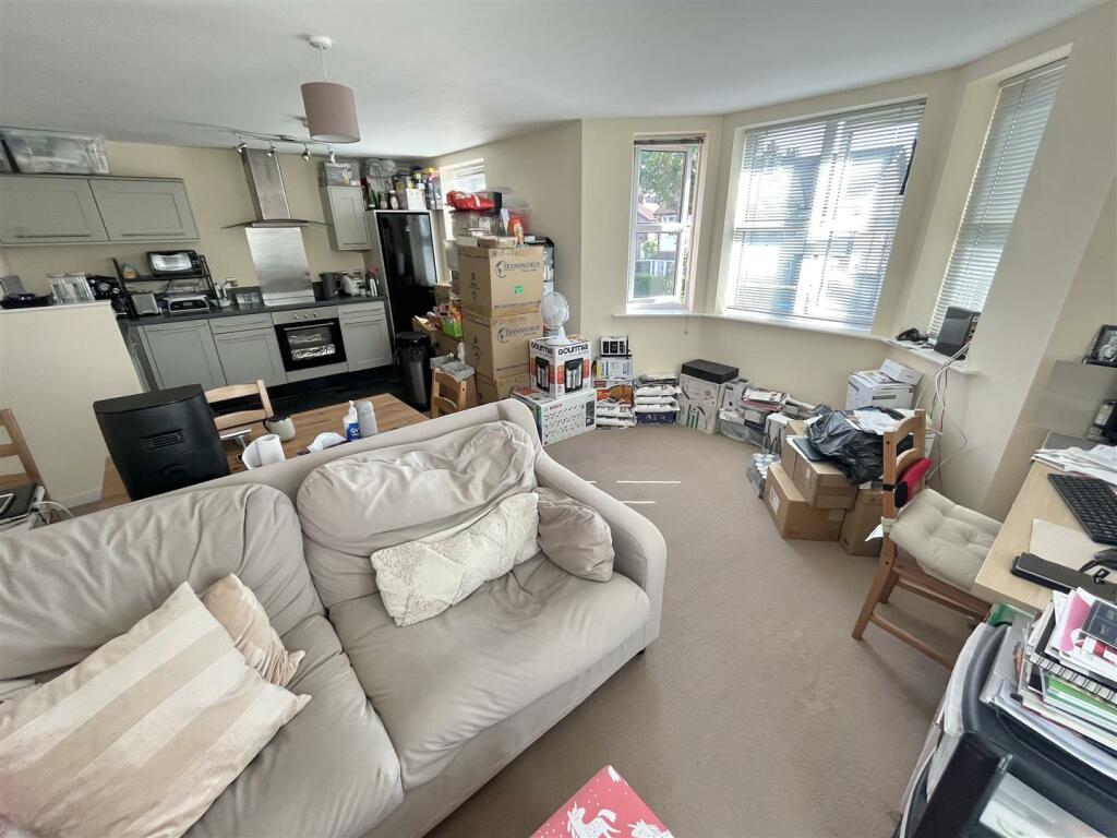 Lounge Aspect 3.jpg