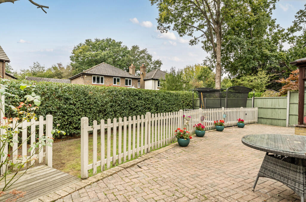 8-1359272-2-68d6b...