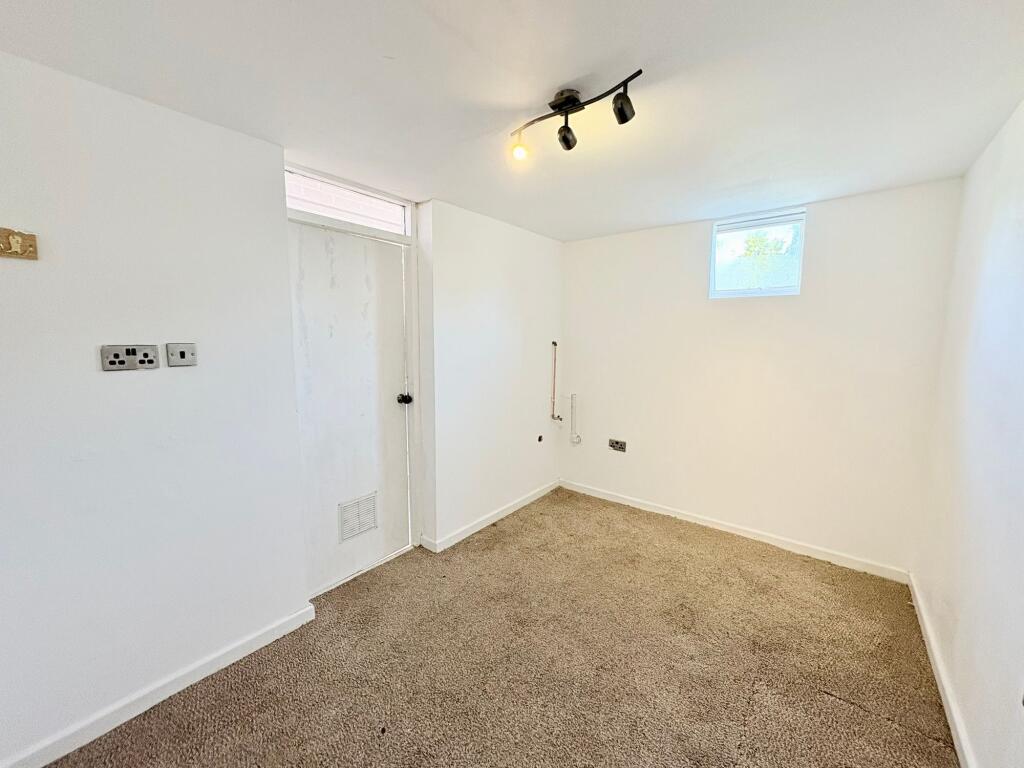 External Utility Store