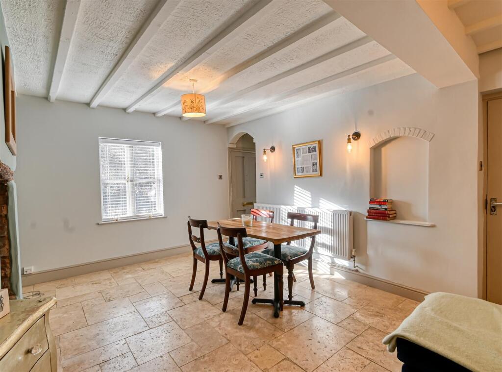 18 The Wharfage-5.jpg