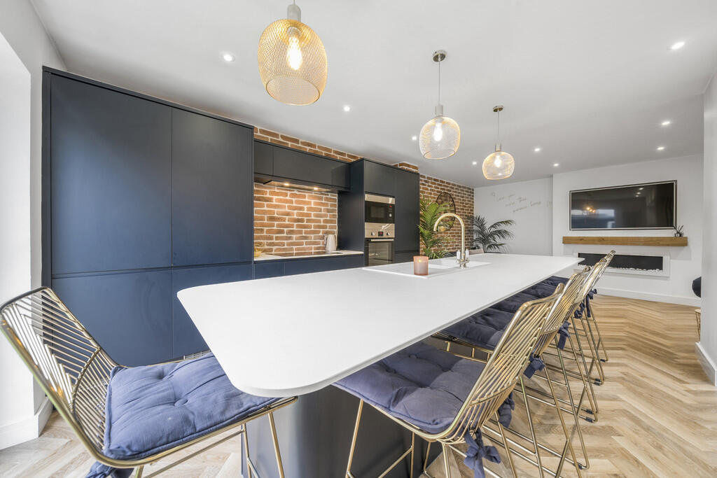 1283675-18-68262e...