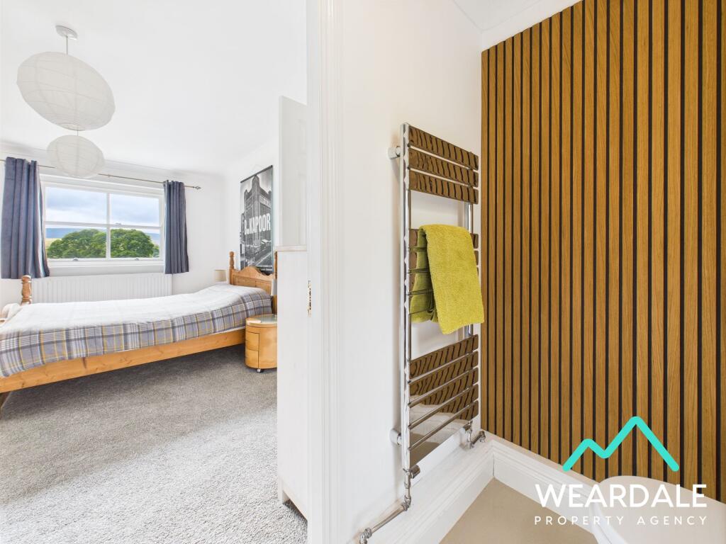 Bedroom 2 En-suite