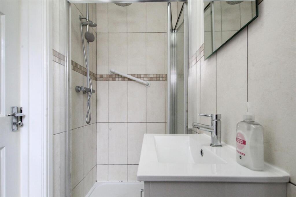 shower-room-2-.jpg