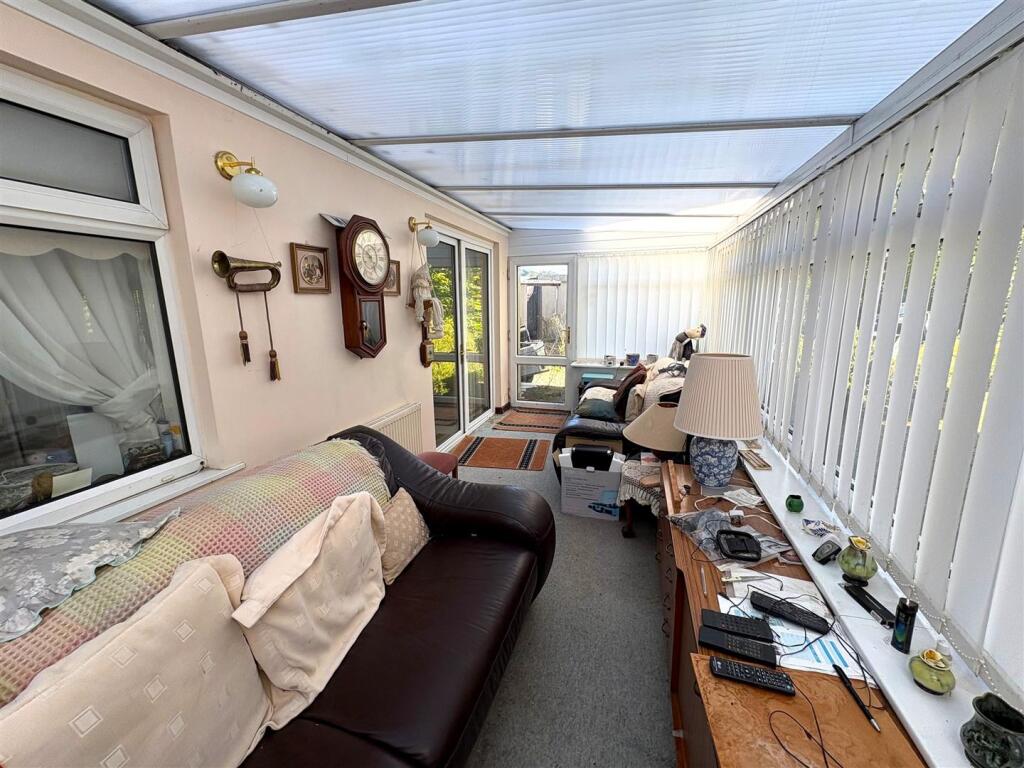 Conservatory b.jpg