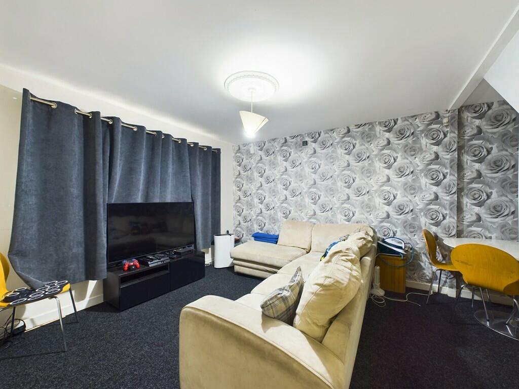 CAM01835G0-PR0095...